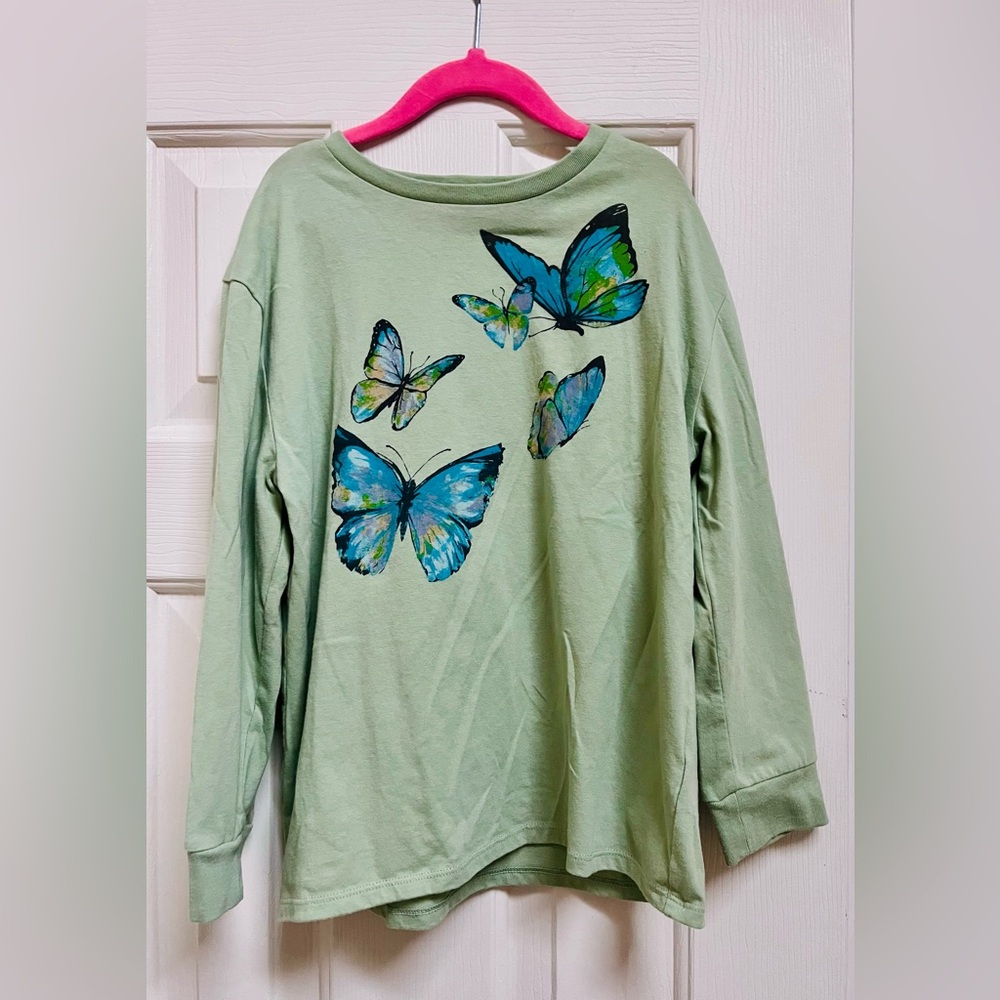 Art Class sage green Butterfly Long Sleeve Tee